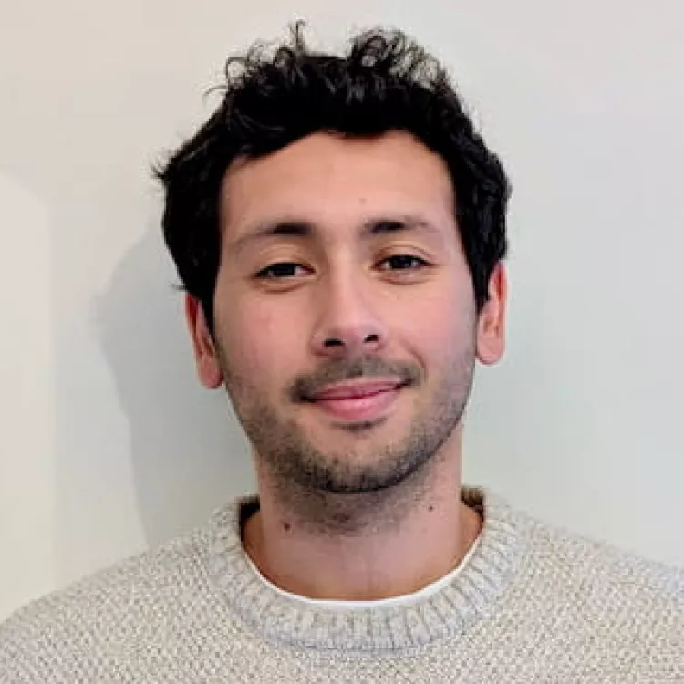 Headshot of Matias Altamirano